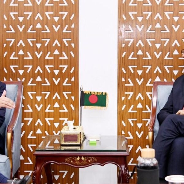 Pakistan’s Petroleum Minister meets Commerce Adviser