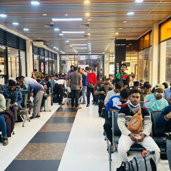 174 Bangladeshis Return from Libya