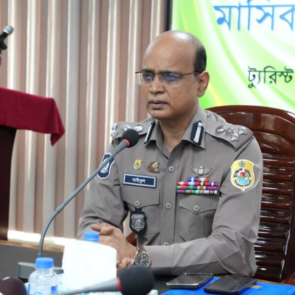 Tourist Police Chief Md. Mainul Hasan gave directions at&hellip;