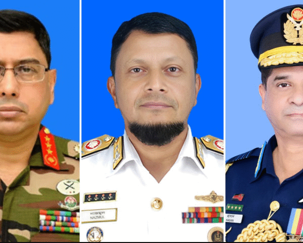 Chiefs of three services visit Khaleda Zia at Evercare&hellip;