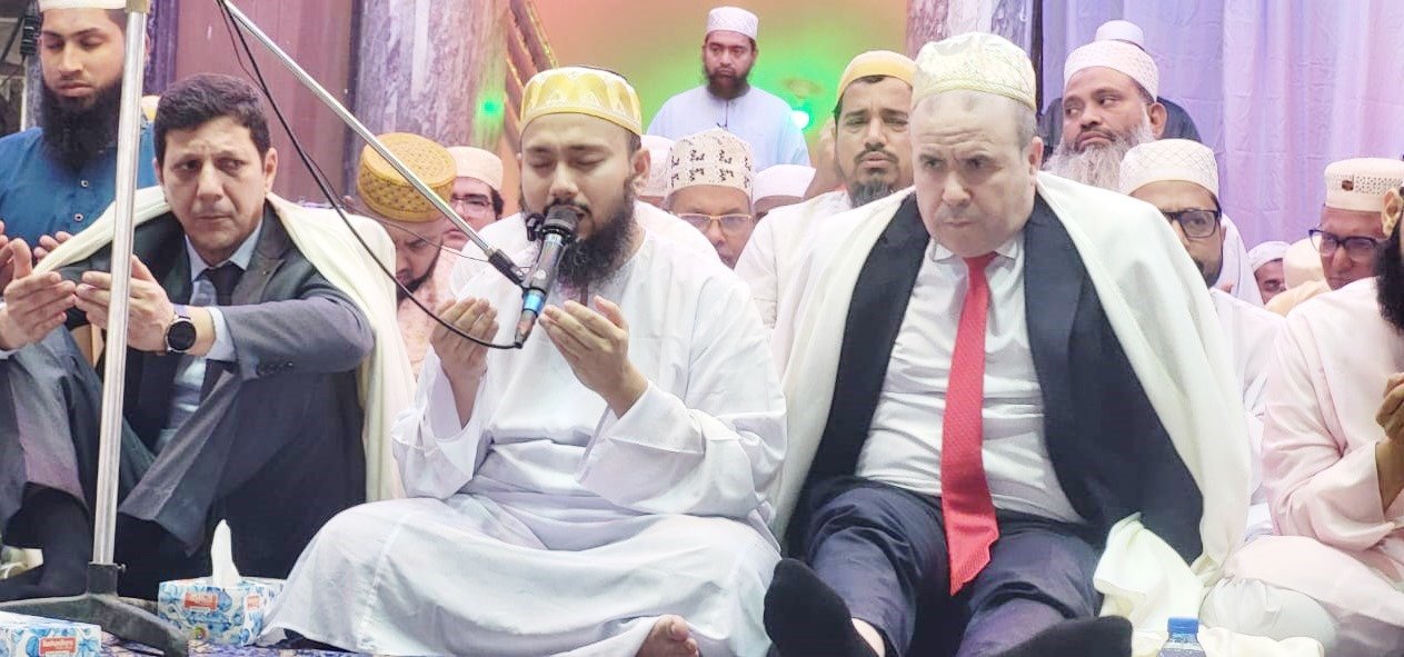 Algerian Ambassador Attends 135th Annual Mahfil at Sarsina Darbar…