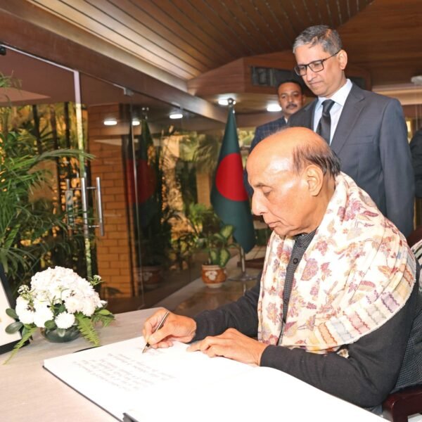 Indian Defence Minister Rajnath Singh pays tribute to Khaleda…