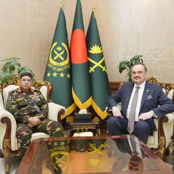 Newly appointed US ambassador pays courtesy call on army&hellip;