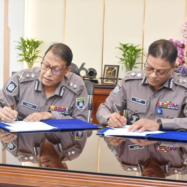 Newly appointed IGP Md. Ali Hossain Fakir takes charge