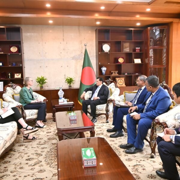 Bangladesh seeks UK’s active role in Rohingya repatriation