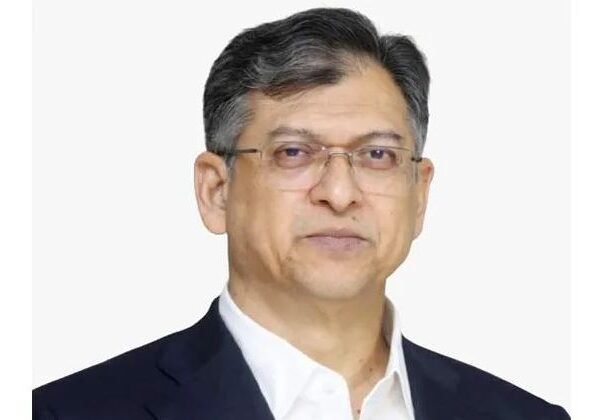 Home Minister extends Eid-ul-Fitr greetings to countrymen