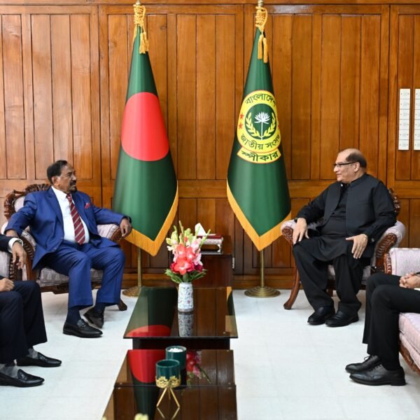 Pakistan High Commissioner to Bangladesh meets Speaker