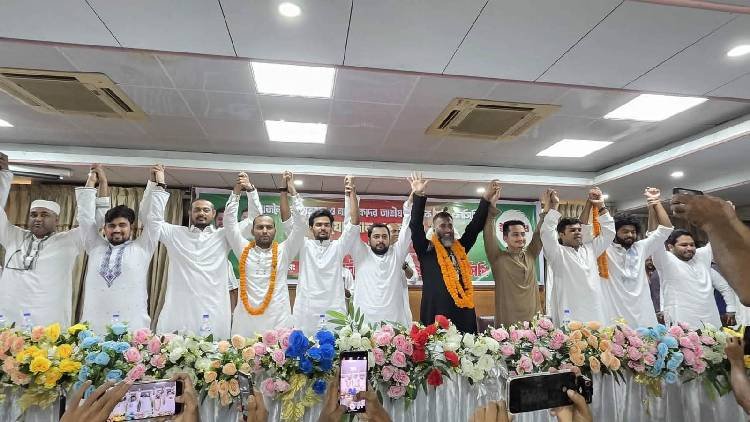 Ishaq Sarkar, Mohiuddin Roni and&hellip;