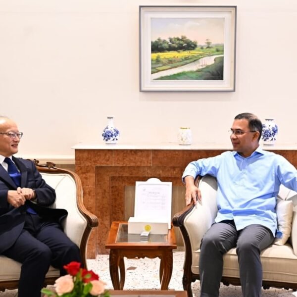 ADB President Pays Courtesy Call on Prime Minister Tarique&hellip;
